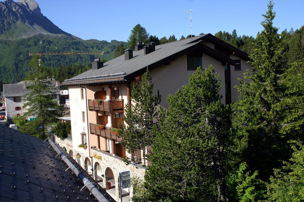 Hotel Poestli Maloja Esterno foto