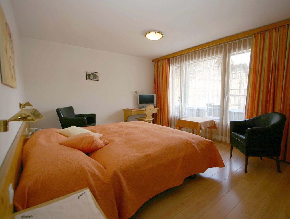 Hotel Poestli Maloja Camera foto